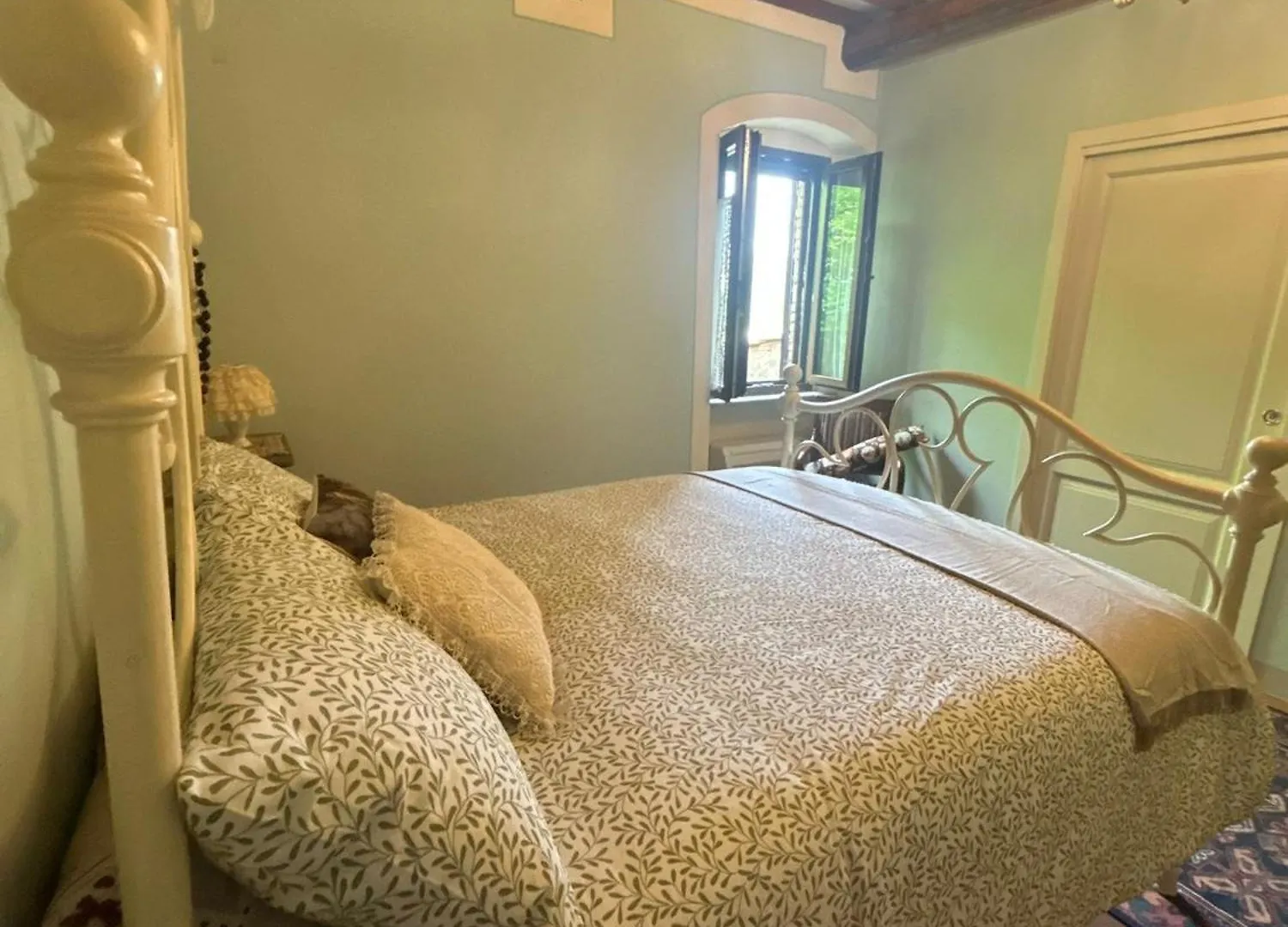 Country House Le Querciole San Donato in Poggio Guest house